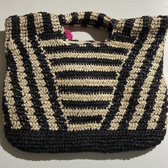 Billabong “Talk to the Palm” Paper Tote - Picture 7 of 10